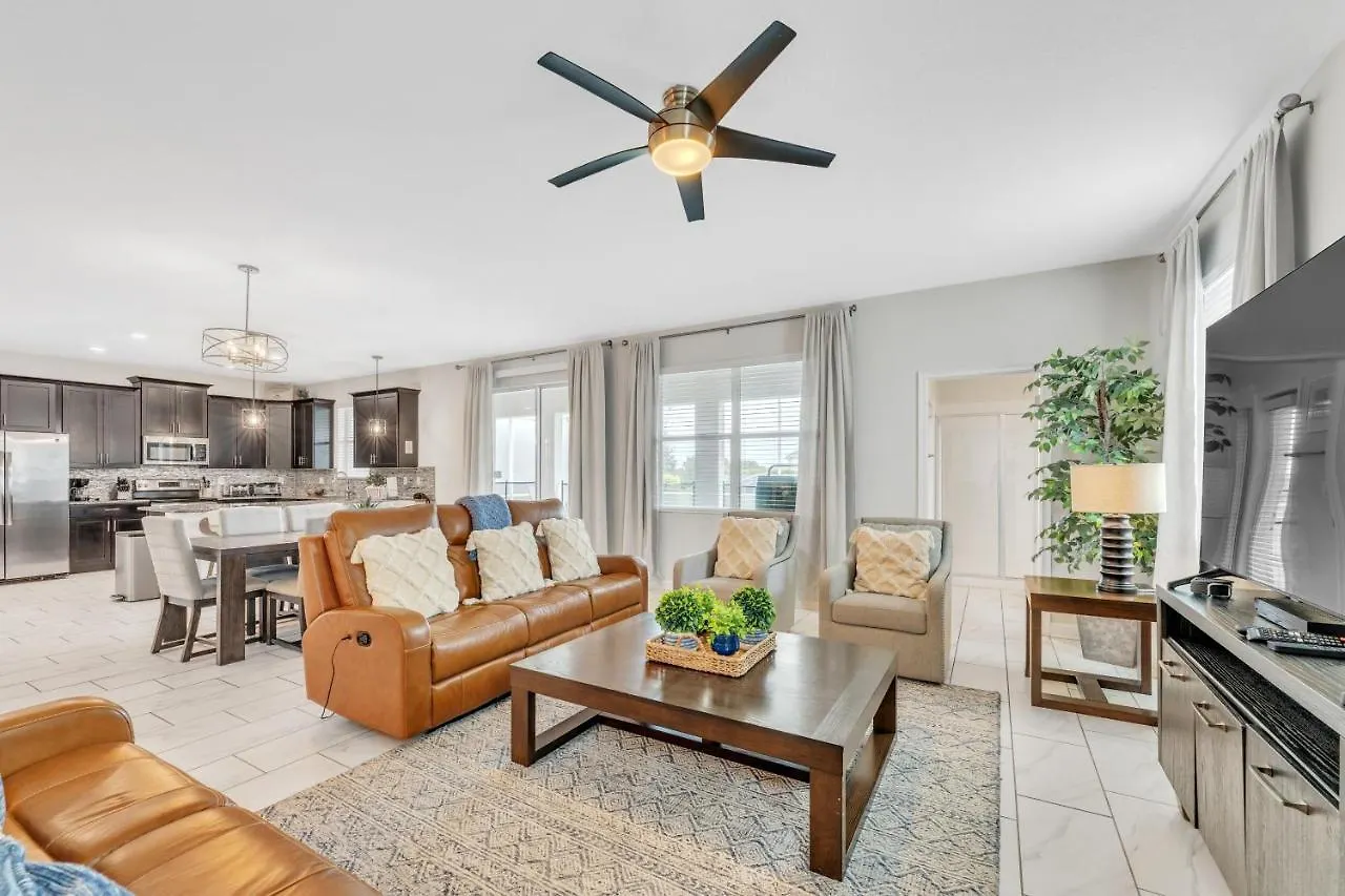 6 Bedroom Star Wars & Mickey Home In Championsgate Home Four Corners 0*,